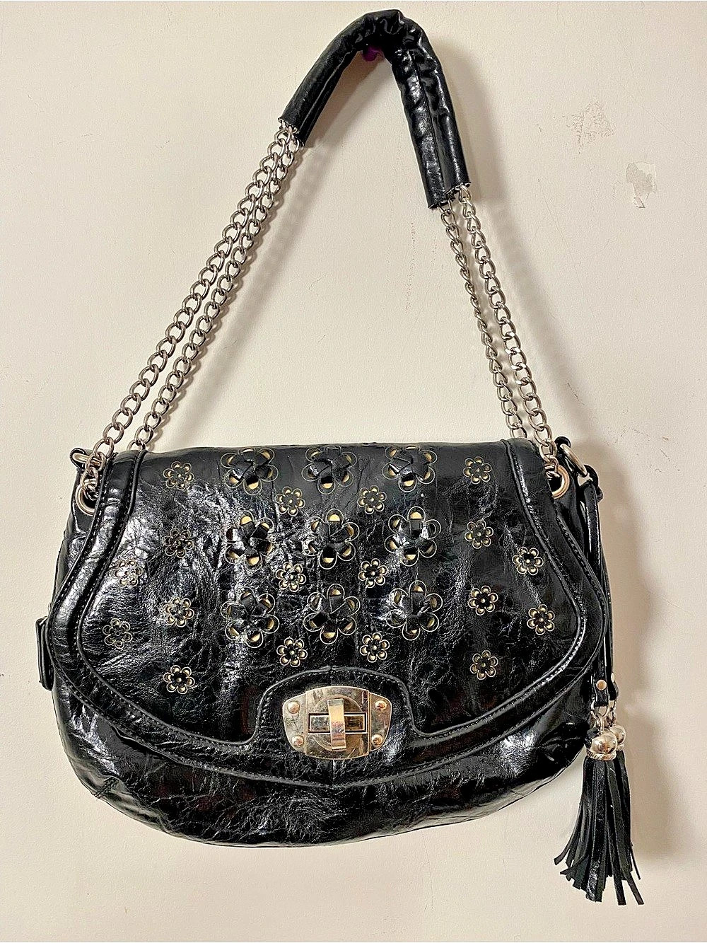 Vintage Y2K Black Genuine Leather Floral Eyelet Handbag Chain Strap Tassel